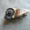 Подушка двигателя Mazda B3/B5 Demio DW3W перед, прав D26839060 / DA98-39-060