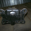 Подушка двигателя Nissan QR20/QR25 X-Trail NT30/TNP12 a/t железо перед, лев 11221-8H300 / 112208H310