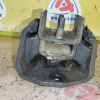 Подушка двигателя Nissan QD32 Terrano R50 акпп 113200W410/113200W400