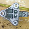 Крепление подушки ДВС Nissan HR12 March K13 CVT перед, лев () 11253-1HA0A
