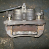 Суппорт Nissan C25 Serena перед, лев