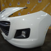 Бампер Peugeot 207 A7 '2009-2013 перед в сборе (туманки)