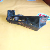 Крепление подушки ДВС Toyota 1SZ Vitz/Platz SCP10 чугун перед, лев 12325-23020