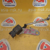 Датчик уровня кузова BMW 5-Series E60 перед, прав с креплением спереди справа 1093697 37146784696