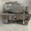 Суппорт Mazda BJ5P/BJ5W Familia перед, лев 5шп. 16K1