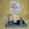 Крючок капота Volkswagen Golf 6 5K1/AJ5 1Q0823480