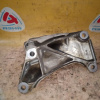 Кронштейн опоры двигателя BMW N54B30 3-Series E90 2WD перед, прав 22116772154