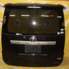 Дверь задняя Toyota Voxy ZZR70 (спойлер) Камера