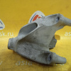 Кронштейн опоры двигателя Audi CDNC A4 B8/8K2/8T3 '2012 перед, лев 8K0199307CC