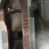 Суппорт Mitsubishi N84W Chariot Grandis перед, прав 6043