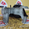 Подушка двигателя Nissan MR20 Dualis/Qashqai J10 2WD ДЕФЕКТ НАДОРВАНА гелий вытекает перед, прав 11210JD200