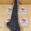 Подкрылок TOYOTA Ipsum ACM20 зад, лев (пыльник крыла) 52153-44060