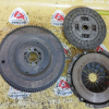 Маховик Toyota 2L/3L/5L Hilux Pick Up LN147 m/t 8 болтов, толщина 50-52 мм., ДЕФЕКТ ТРЕЩИНЫ + корзина ( не демпферный ) диаметр диска 236 мм.