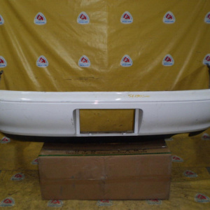 Бампер TOYOTA Carina AT190 зад