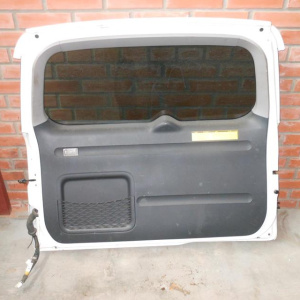 Дверь задняя Toyota RAV4 ACA31 под запаску (спойлер) камера RHD