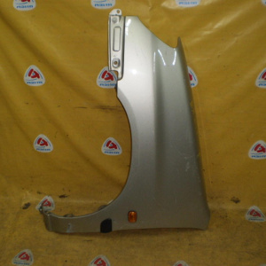 Крыло TOYOTA Raum EXZ10 перед, лев