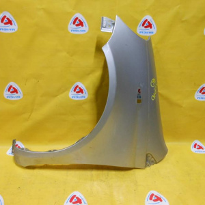 Крыло Toyota Vitz/Yaris NCP10 перед, лев