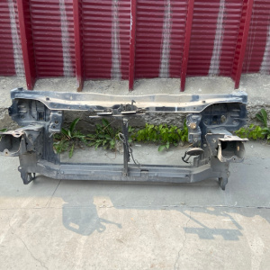 Рамка радиатора TOYOTA Camry/Vista SV30 53205-32040