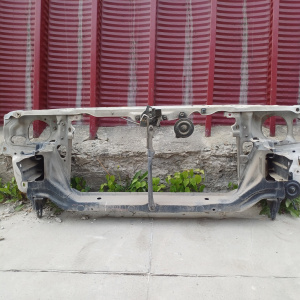 Рамка радиатора TOYOTA Camry/Vista SV30 53205-32040