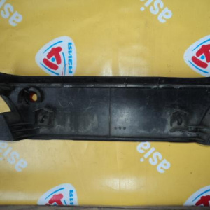 Вставка между стопов TOYOTA Vista SV30 ст32-144