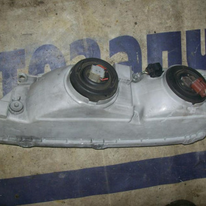 Фара Toyota прав Mark II GX100 хром