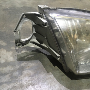 Фара Mazda прав Familia BJ5W '1998-2000