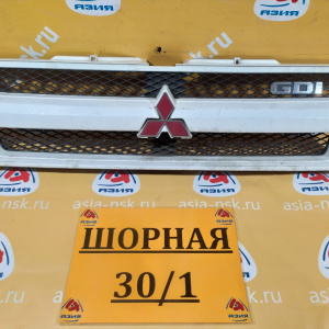 Решетка радиатора MITSUBISHI Pajero IO H66A/H76W