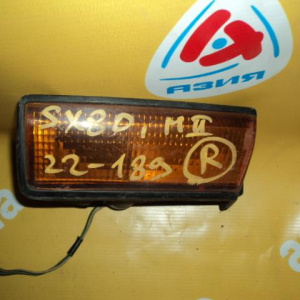 Повторитель в бампер TOYOTA прав Mark II GX80 sedan