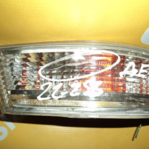 Повторитель в бампер TOYOTA лев Mark II GX100 '1996 бел.деф.