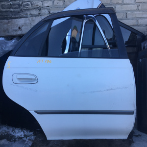 Дверь боковая TOYOTA Carina AT190 зад, прав (цена за голое железо)