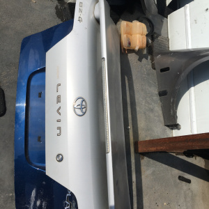 Крышка багажника Toyota Corolla Levin/Sprinter Trueno AE110 спойл