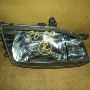 Фара TOYOTA прав Hiace Granvia '1996