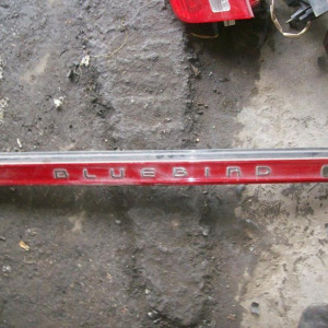 Вставка между стопов NISSAN Bluebird U13 h/t