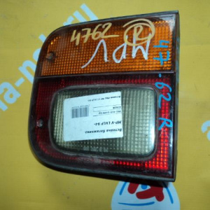 Вставка между стопов Mazda MPV LVEW '1995 R