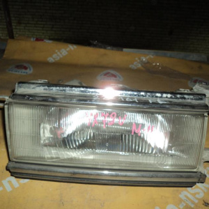 Фара TOYOTA лев Mark II GX70
