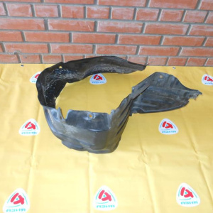Подкрылок TOYOTA Carina AT190 перед, прав