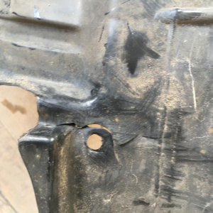 Подкрылок SUBARU Forester SF5 перед, прав дефект SAE