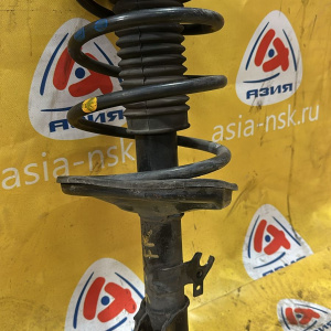 Стойка Toyota SV30/SV32/SV33 Camry/Vista перед, прав 48510-32160.48510-39215