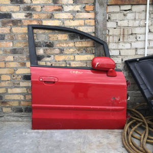 Дверь боковая Mazda Premacy CP8W '1999 перед, прав (цена за голое железо)