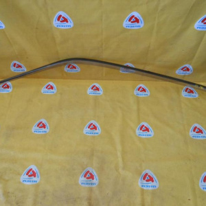 Ветровик TOYOTA Mark II GX100 L