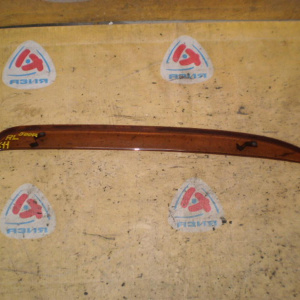 Ветровик NISSAN March K11 зад, лев