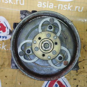 Компрессор кондиционера Nissan QG16/QG18 Sunny W11/U14/P11/B15/V10 4 болта 92600-4M410/-4M400 / 506021-5400