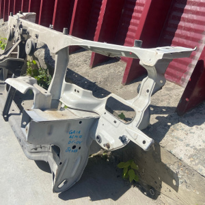 Рамка радиатора TOYOTA Gaia ACM10 '2001-2004 53201-44110