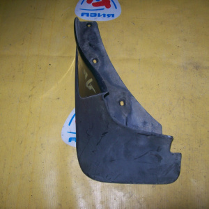 Брызговик TOYOTA Vista SV30 перед, лев