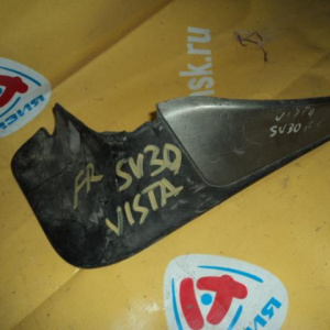 Брызговик TOYOTA Vista SV30 перед, прав
