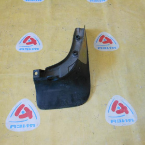 Брызговик TOYOTA Vista SV30 зад, прав
