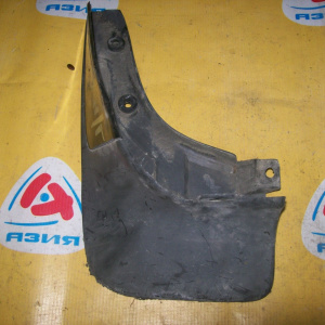 Брызговик TOYOTA Vista SV30 зад, лев