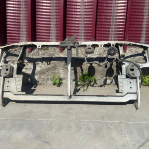 Рамка радиатора TOYOTA Vista/Vista Ardeo SV50/ZZV50 53201-32901