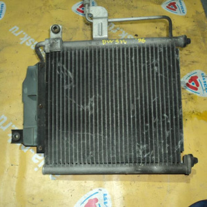 Радиатор кондиционера Mazda DW5W Demio '1996