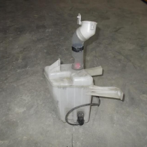 Бачок омывателя MITSUBISHI EA1A Galant (1мот.)